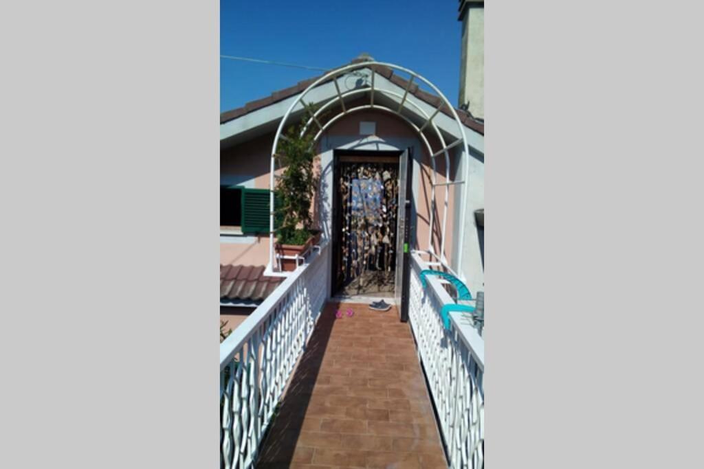 Mansarda A Noli Villa Luaran gambar